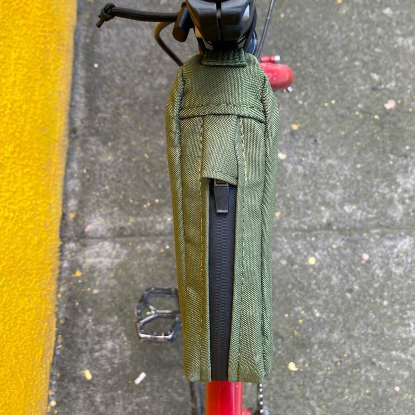 Pilón Personalizada. Bolsa de tubo superior.