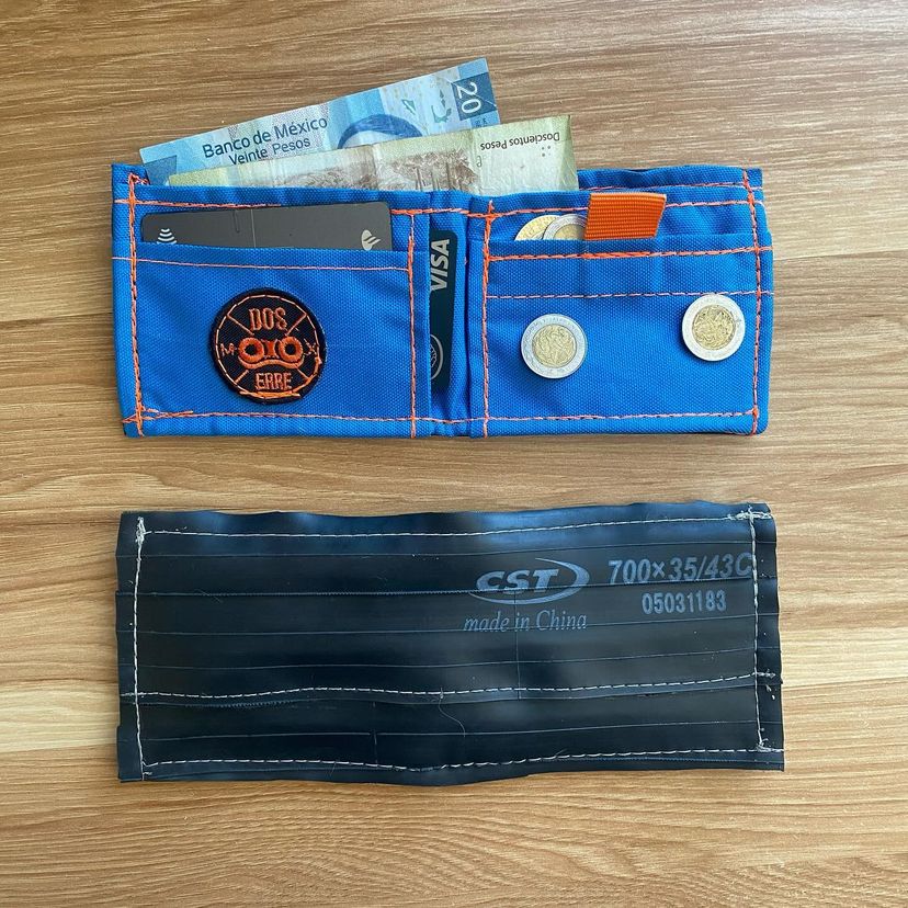 Cartera Reutilizada/Upcycled Wallet